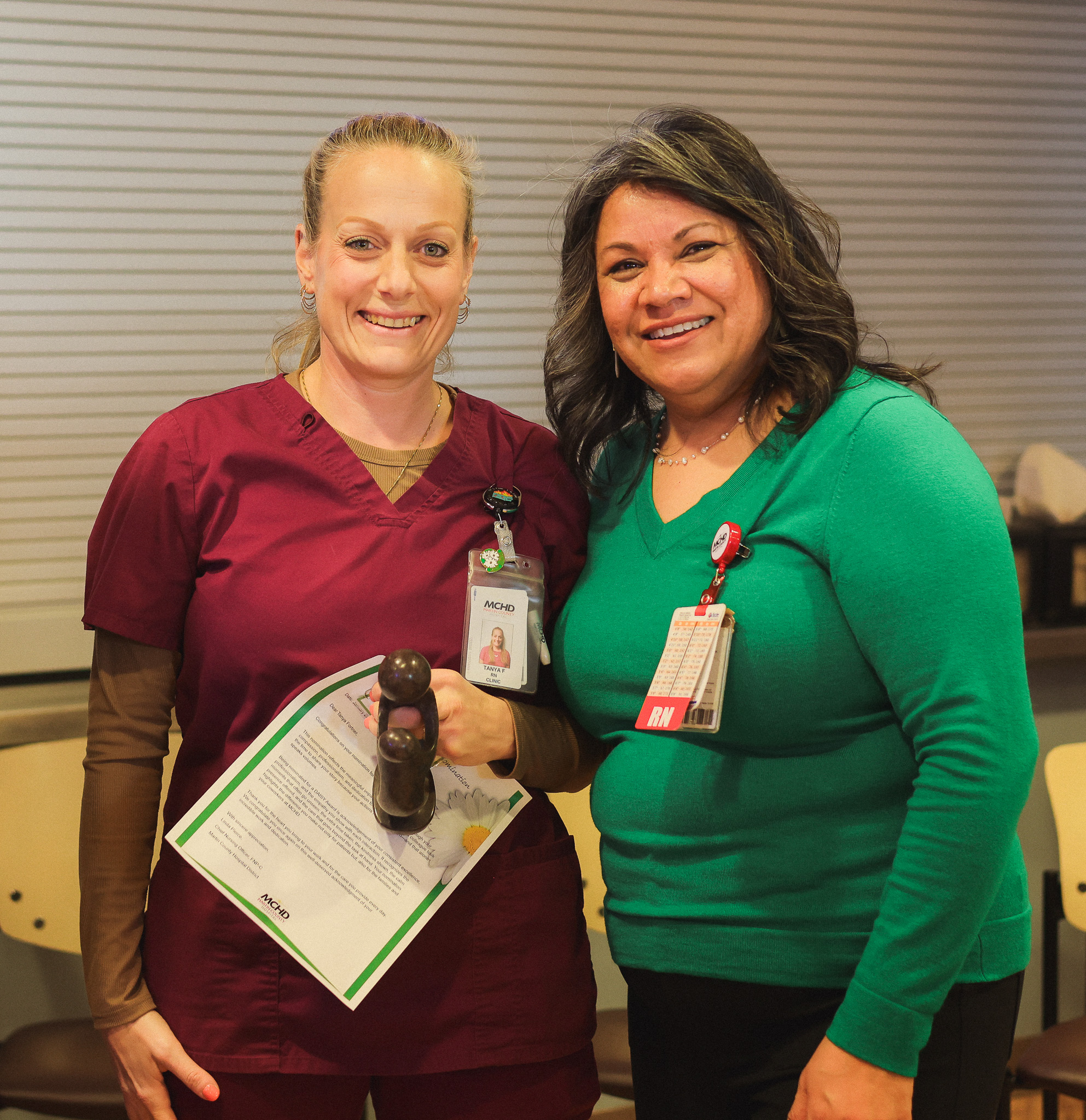 Tanya Fortner receiving the DAISY Award at Martin County Hospital District